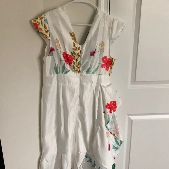 Floral Maxi Dress - Picture 5 of 11